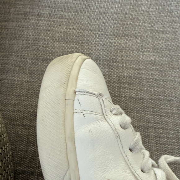 Veja Campo Women's White and Light Pink Sneakers - Picture 9 of 11